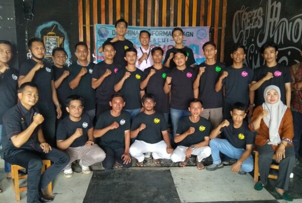 KEGIATAN DISEMINASI INFORMASI MELALUI TALKSHOW KEGIATAN DISEMINASI INFORMASI MELALUI TALKSHOW