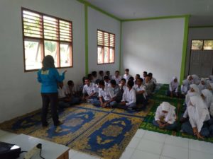BNNK Tanjung Jabung Timur melakukan Sosialisasi P4GN bersama Pelajar SMA Negeri 10 Kab. Tanjung Jabung Timur BNNK Tanjung Jabung Timur melakukan Sosialisasi P4GN bersama Pelajar SMA Negeri 10 Kab. Tanjung Jabung Timur