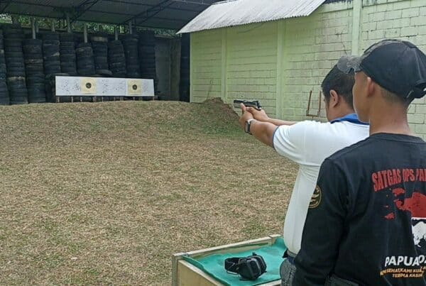 LATIHAN MENEMBAK BERSAMA BNNP JAMBI DAN BNNK JAJARAN